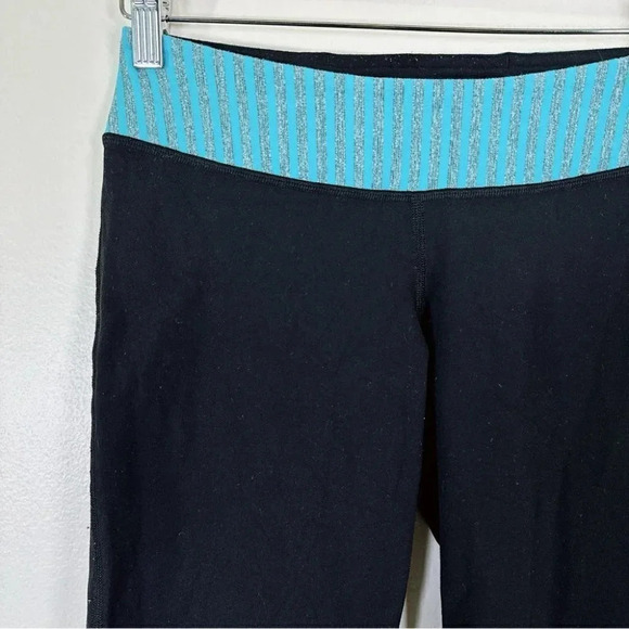 Ivivva Girl Cropped  Reversible Legging - Picture 3 of 13